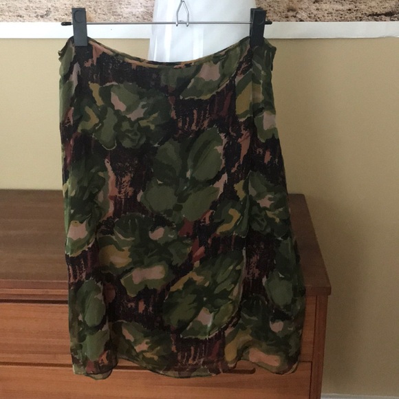 Morrissey Floral Silk Skirt 28” waste - Picture 2 of 4